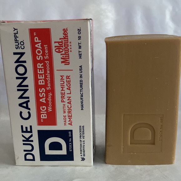 DUKE CANNON BIG BEER SOAP WOODSY Sandalwood Scent 10oz NIB - Picture 8 of 11